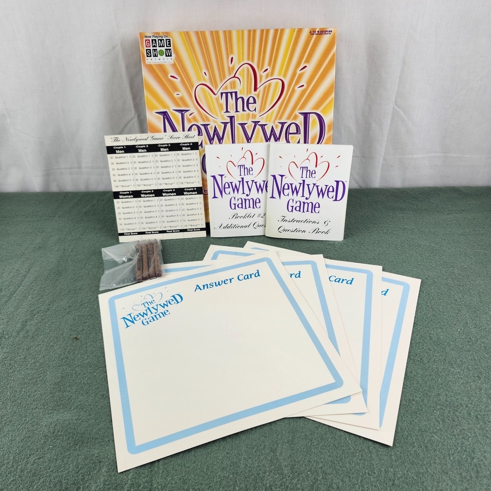 Vintage The Newlywed Game by Endless Games - 2002 Edition - Complete!‎